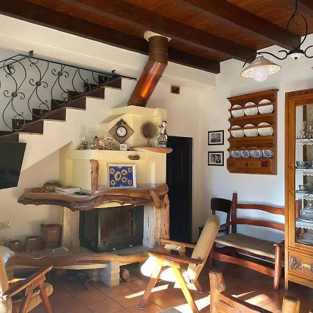 Aventina Holiday Home Burcei Extérieur photo