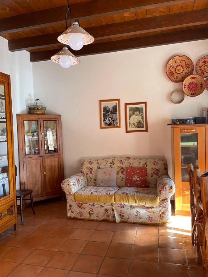 Aventina Holiday Home Burcei Extérieur photo