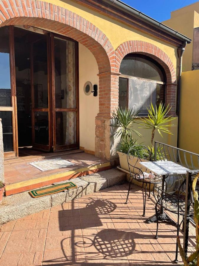 Aventina Holiday Home Burcei Extérieur photo
