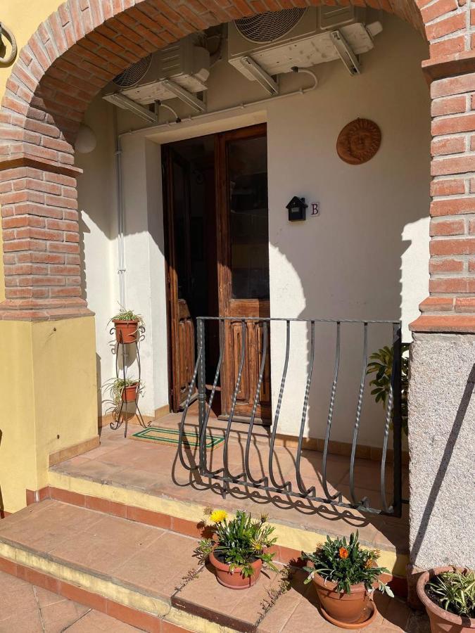 Aventina Holiday Home Burcei Extérieur photo